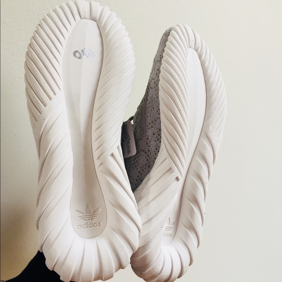 NWOB Adidas Tubular Doom Sock Primeknit - Picture 6 of 7